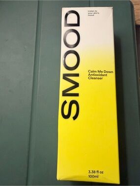Calm Me Down Antioxidant Cleanser - Yellow
